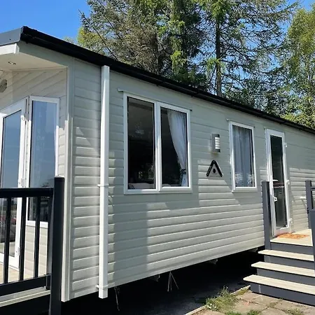The Warrens - 2 Bed Caravan For 4 & Private Hot Tub Swarland Exterior photo