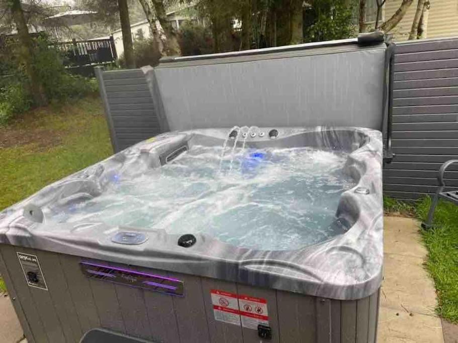Apartment The Warrens - 2 Bed Caravan For 4 & Private Hot Tub
